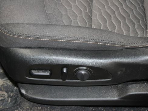 Used 2021 Chevrolet Equinox LT AWD/4WD image 32
