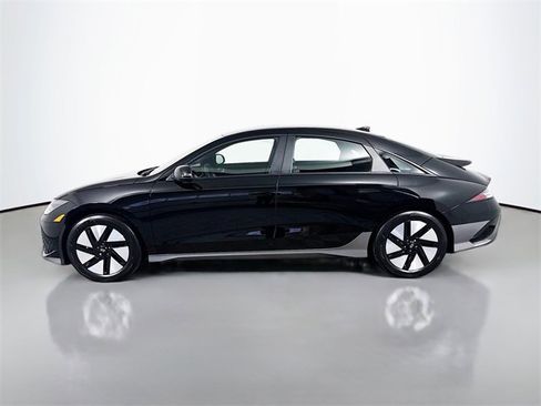 Used 2025 Hyundai Ioniq 6 SE image 5