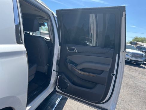 Used 2018 GMC Yukon XL Denali w/ Open Road Package AWD/4WD image 18