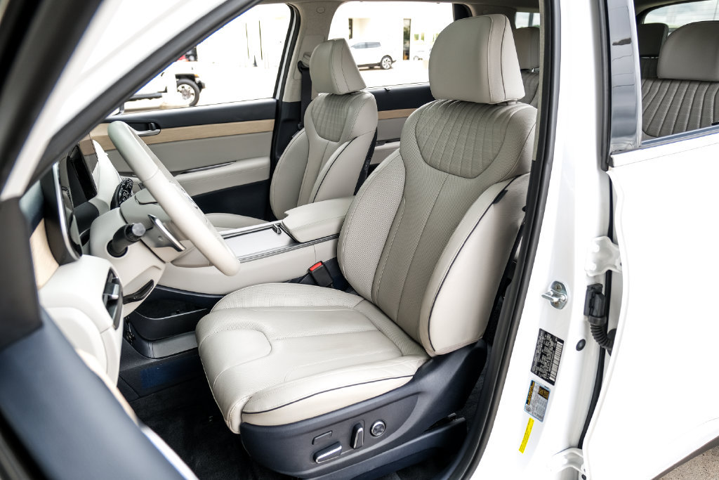 Used 2023 Hyundai Palisade Limited AWD/4WD image 8