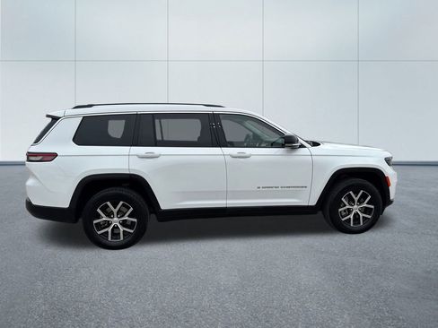 Certified 2023 Jeep Grand Cherokee L Limited image 8