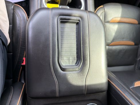 Used 2021 GMC Yukon AT4 AWD/4WD image 30