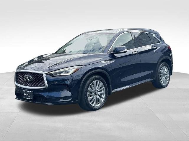Certified 2023 INFINITI QX50 Luxe AWD/4WD image 2