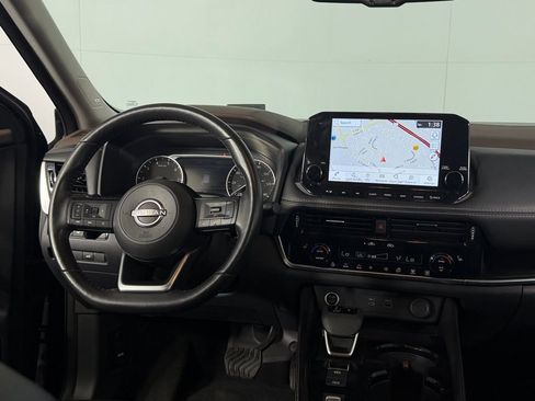 Used 2023 Nissan Rogue SL w/ SL Premium Package FWD image 14