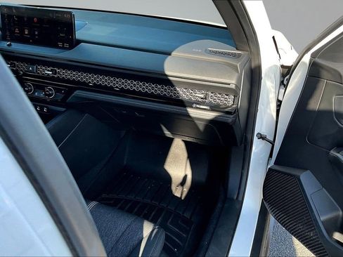 Used 2025 Honda Accord Sport image 21