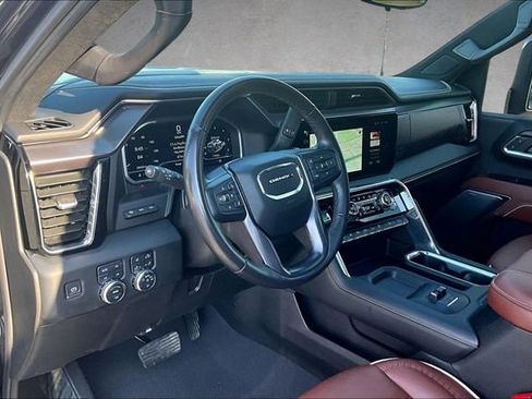 Used 2024 GMC Sierra 2500 Denali Ultimate w/ Snow Plow Prep/Camper Package image 12