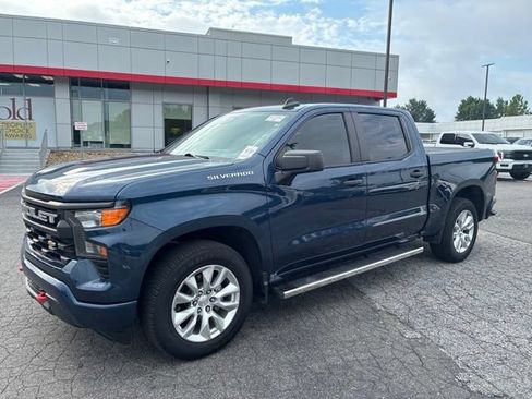 Used 2023 Chevrolet Silverado 1500 Custom RWD image 4