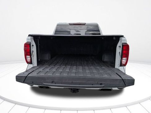 Used 2021 GMC Sierra 1500 Elevation w/ X31 Off-Road Package AWD/4WD image 12