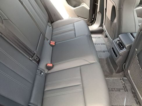 New 2025 Audi Q6 e-tron Premium Plus image 11