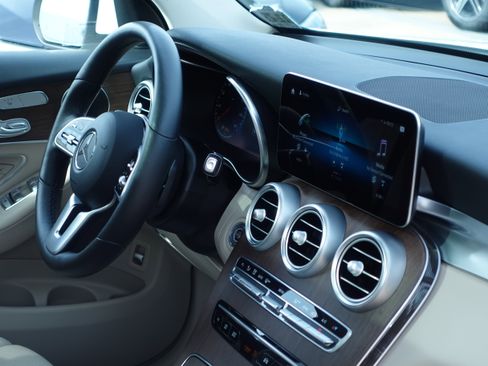 Certified 2021 Mercedes-Benz GLC 300 4MATIC image 20