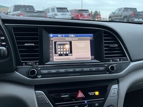 Used 2018 Hyundai Elantra SEL image 40