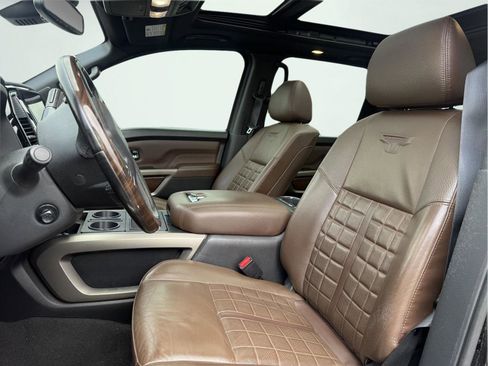 Used 2021 Nissan Titan Platinum Reserve w/ Moonroof Package image 9