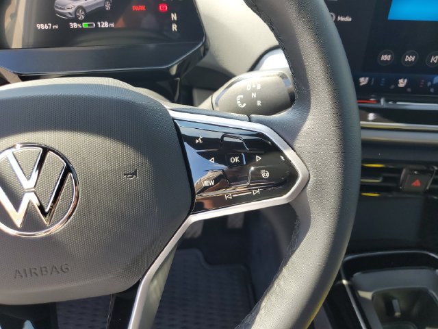 Certified 2025 Volkswagen ID.4 Pro S RWD image 33