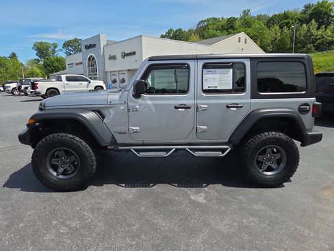 Certified 2018 Jeep Wrangler Unlimited Sport S AWD/4WD image 7