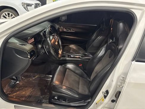 Used 2017 Cadillac ATS V RWD image 10