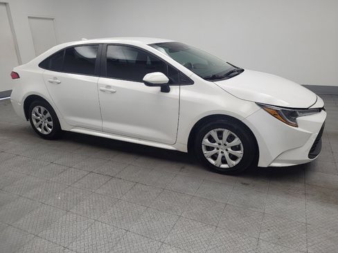 Used 2024 Toyota Corolla LE FWD image 11