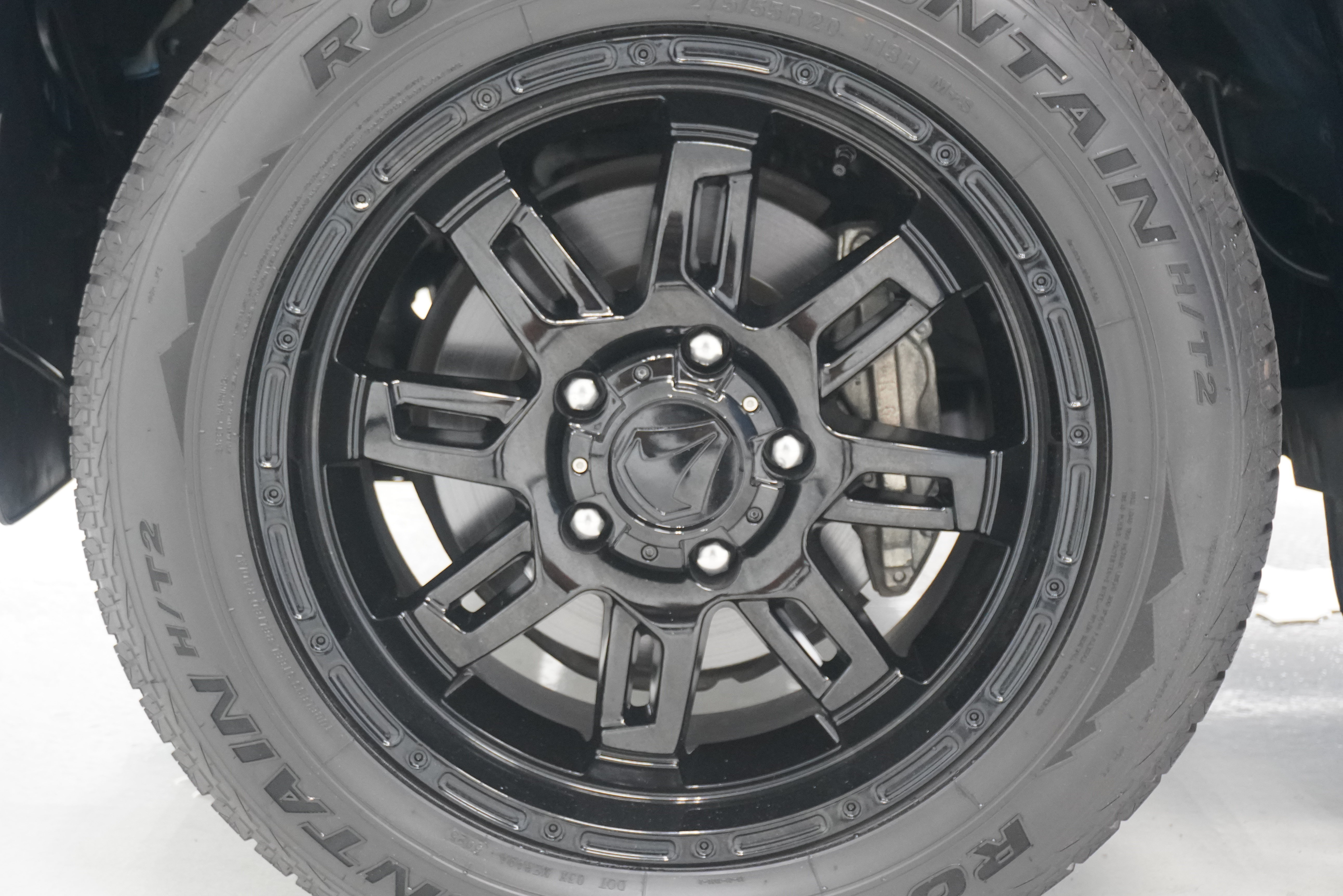 Used 2018 Toyota Tundra Platinum AWD/4WD image 29