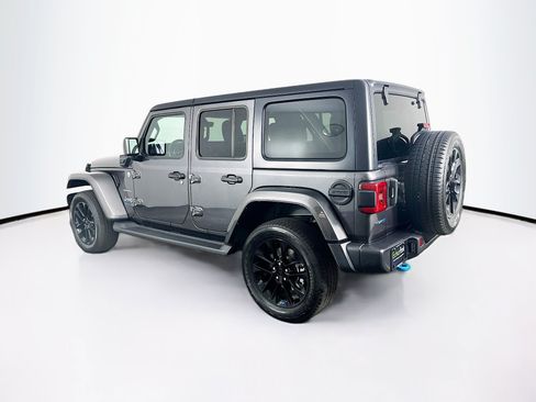Used 2023 Jeep Wrangler Unlimited Sahara AWD/4WD image 5