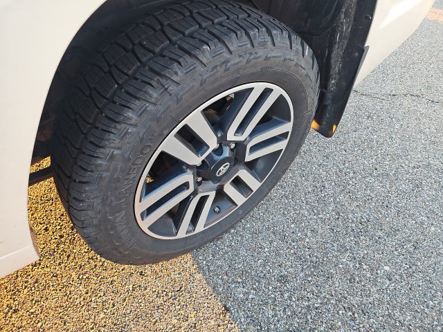 Used 2018 Toyota 4Runner Limited AWD/4WD image 13
