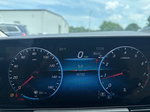 Used 2023 Mercedes-Benz GLA 250 4MATIC image 10