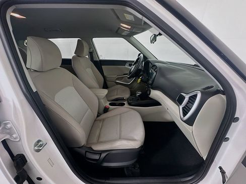 Used 2020 Kia Soul LX image 26