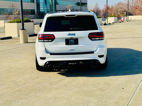 Used 2014 Jeep Grand Cherokee SRT8 w/ Luxury Group II image 56