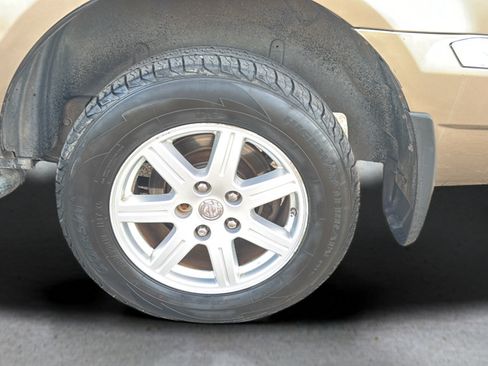 Used 2007 Chrysler Aspen Limited AWD/4WD image 17