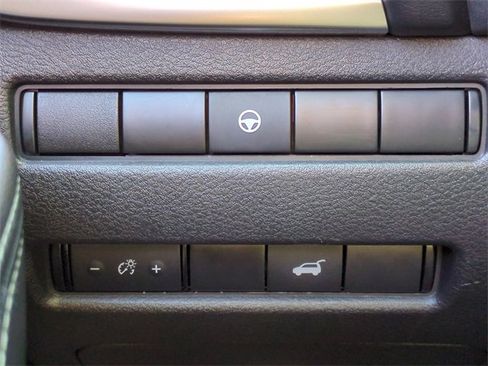 Used 2021 Nissan Rogue SV w/ Premium Package image 20