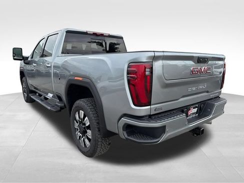 New 2026 GMC Sierra 2500 Denali w/ Denali Reserve Package AWD/4WD image 5
