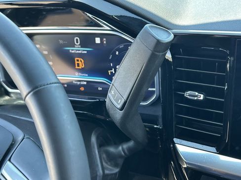 Used 2025 Chevrolet Silverado 3500 LT image 16