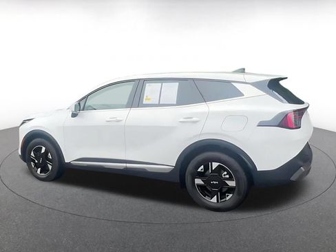 Used 2026 Kia Sportage LX AWD/4WD image 10
