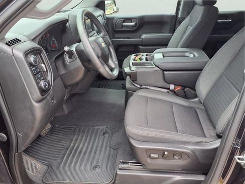 Used 2022 Chevrolet Silverado 1500 Custom AWD/4WD image 18