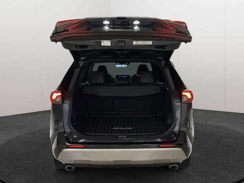 Used 2023 Toyota RAV4 XSE AWD/4WD image 6