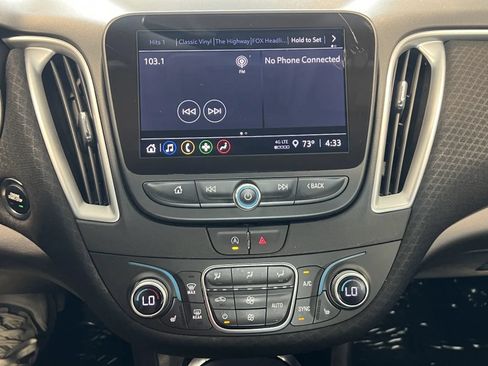 Used 2024 Chevrolet Malibu LT FWD image 34