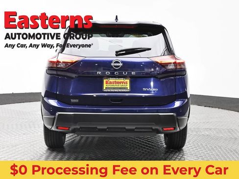 Used 2024 Nissan Rogue SV AWD/4WD image 6
