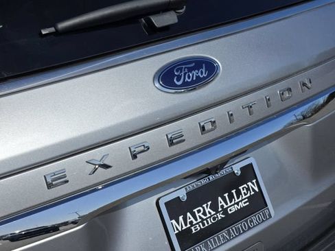 Used 2024 Ford Expedition Limited AWD/4WD image 11