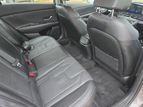 Certified 2023 Hyundai Elantra Limited image 11