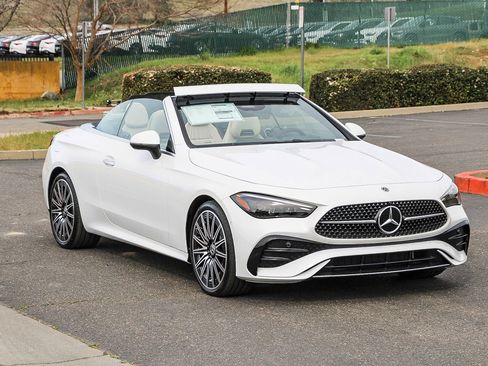 New 2026 Mercedes-Benz CLE 450 4MATIC Cabriolet image 16