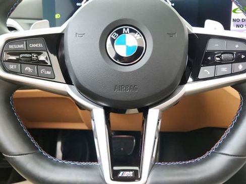 Used 2025 BMW M440i Coupe RWD image 38