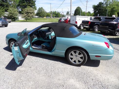 Used 2002 Ford Thunderbird RWD image 7