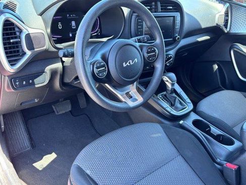 Used 2023 Kia Soul LX w/ Option Group 015 FWD image 15