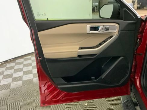 Used 2021 Ford Explorer Limited w/ Hybrid Equipment Group 310A RWD image 17