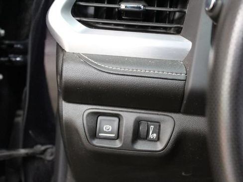 Used 2021 GMC Acadia SLE w/ GMC Pro Grade Package AWD/4WD image 15