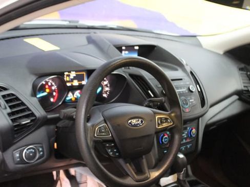 Used 2017 Ford Escape SE AWD/4WD image 14
