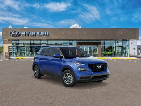 New 2026 Hyundai Venue SE image 2