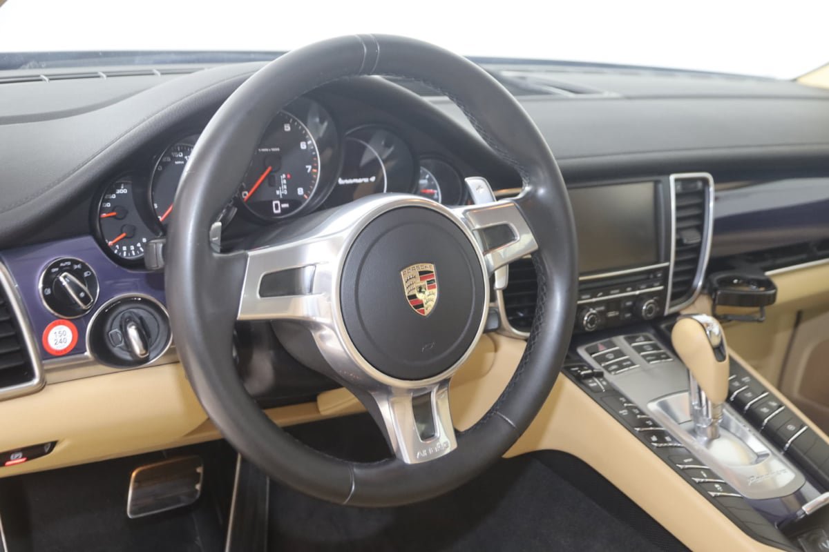 Used 2016 Porsche Panamera 4 Edition AWD/4WD image 6