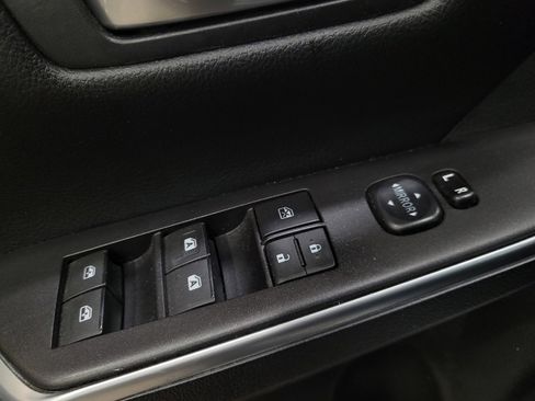 Used 2016 Toyota Camry LE FWD image 27