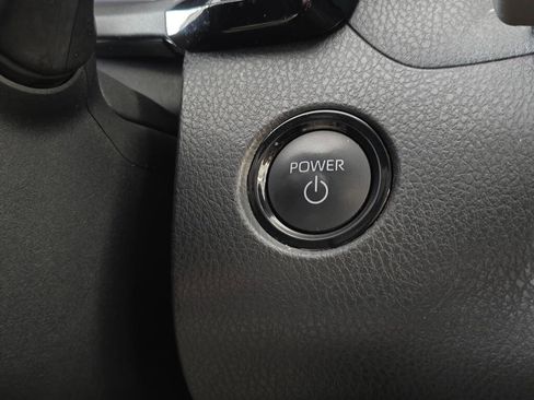 Used 2025 Toyota Camry LE FWD image 31