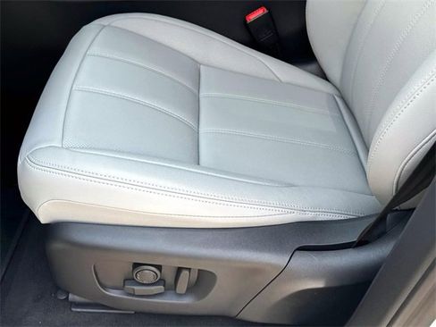 New 2026 Land Rover Range Rover Evoque S image 9