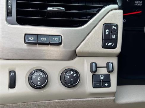 Used 2015 GMC Yukon XL Denali w/ Touring Package image 30